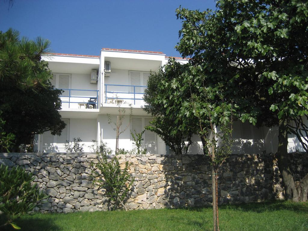 Adria Beach Guest House Novi Vinodolski Zimmer foto
