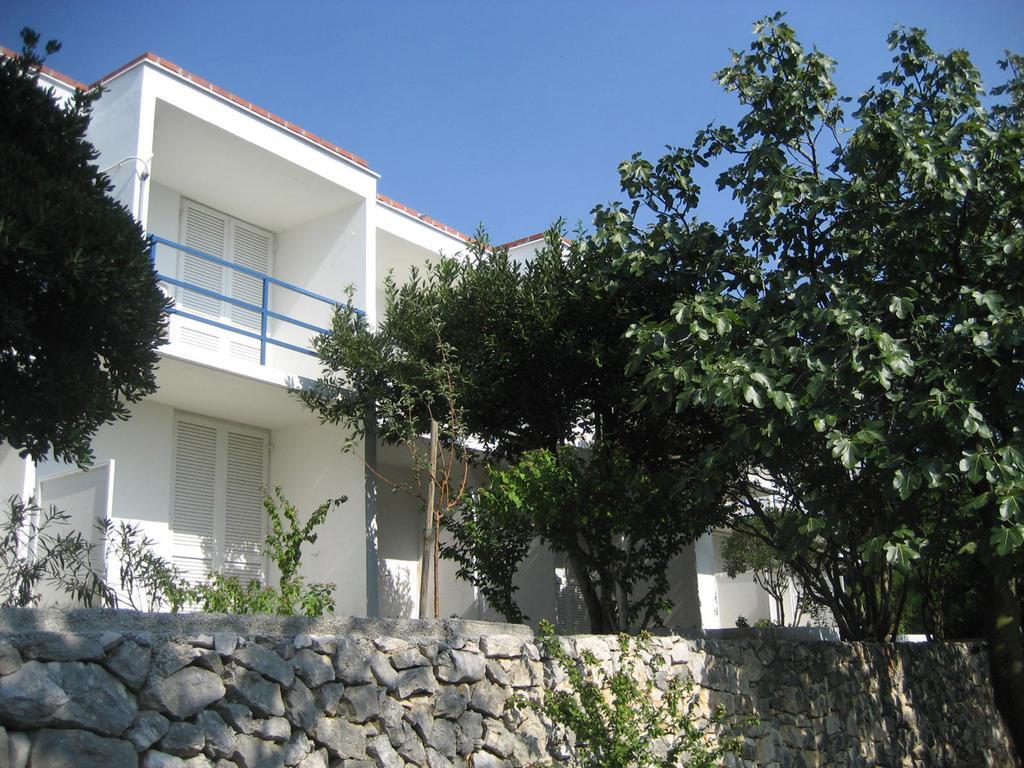 Adria Beach Guest House Novi Vinodolski Exterior foto